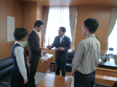 表敬訪問